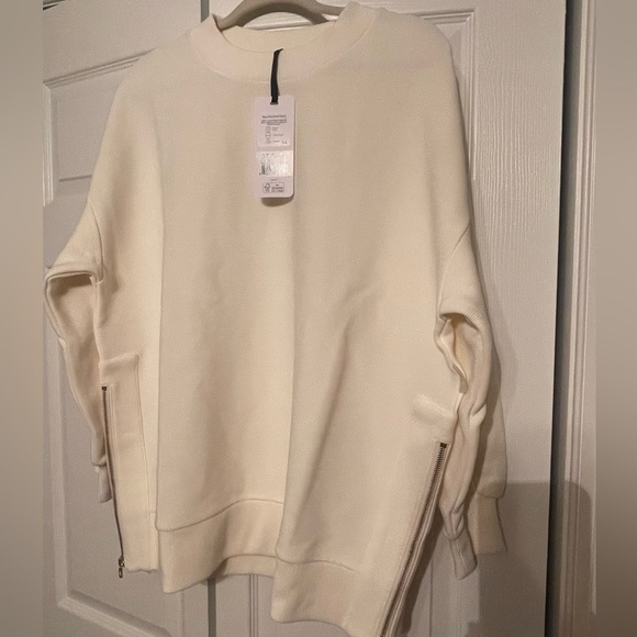 Varley Mae Oversized Sweatshirt NWT in Box! Size M. Luxury feel, retails $148 - Picture 4 of 11